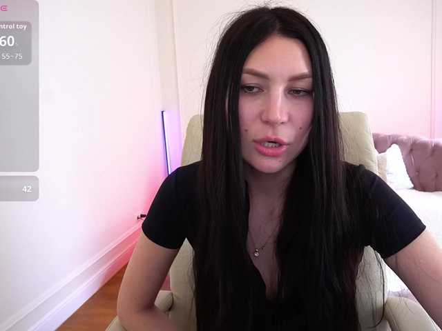 EliseVelour's BongaCams show and profile