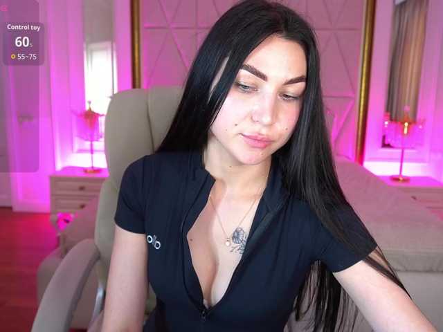 EliseVelour's BongaCams show and profile