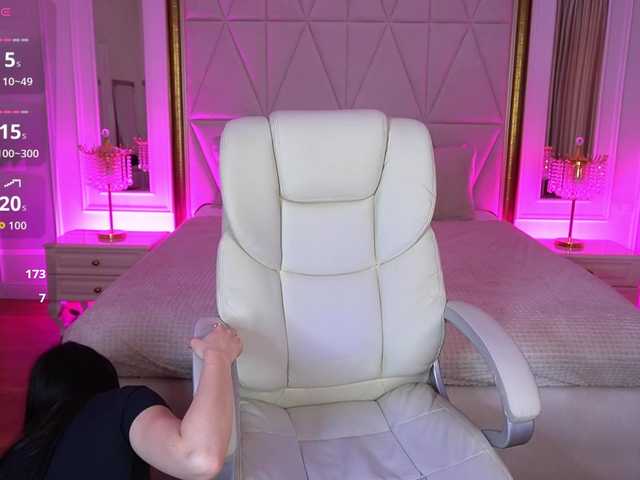 EliseVelour's BongaCams show and profile