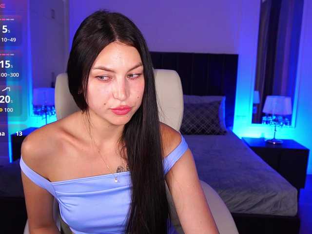 EliseVelour live cam