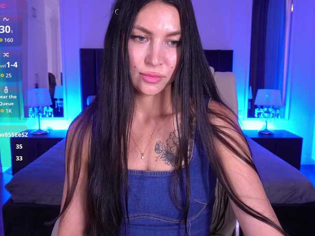 EliseVelour live cam on BongaCams