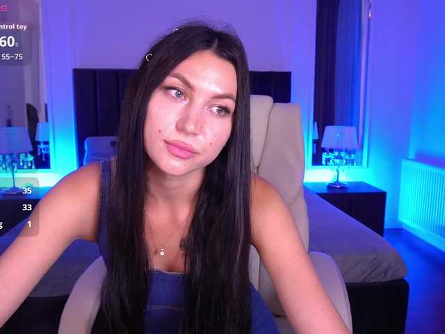 EliseVelour live cam on BongaCams