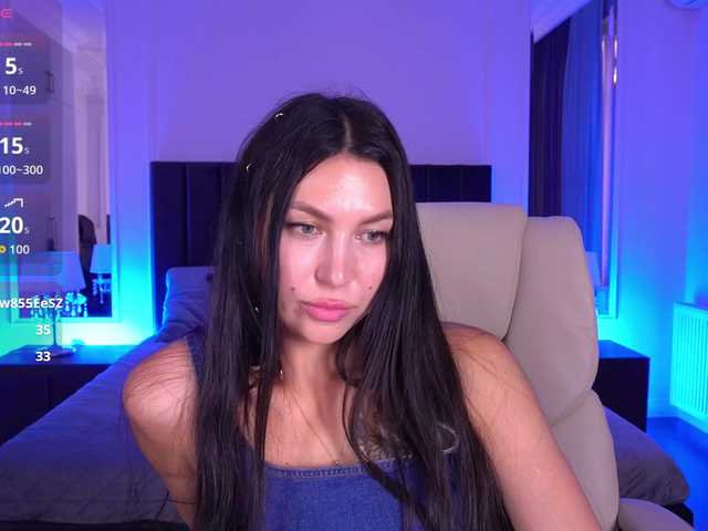 EliseVelour live cam on BongaCams