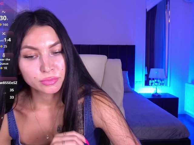 EliseVelour live cam on BongaCams