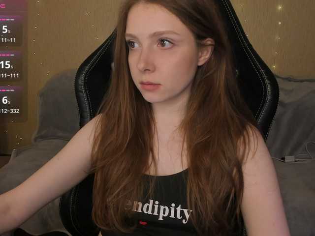 Giai's BongaCams show and profile