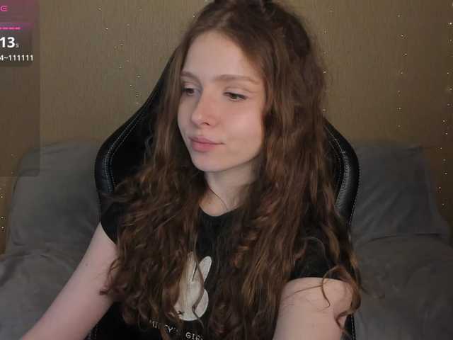 Giai's BongaCams show and profile