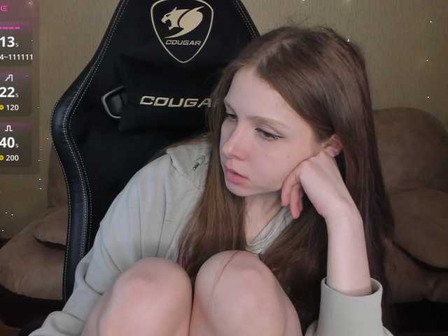 Giai's BongaCams show and profile