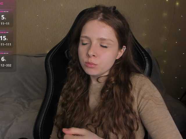 Giai's BongaCams show and profile