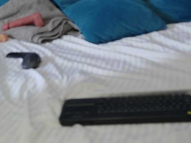 Deezylicious live cam on BongaCams