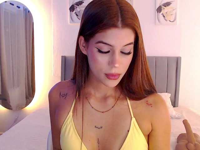 lailaatyler live cam on BongaCams