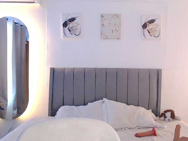 lailaatyler live webcam show
