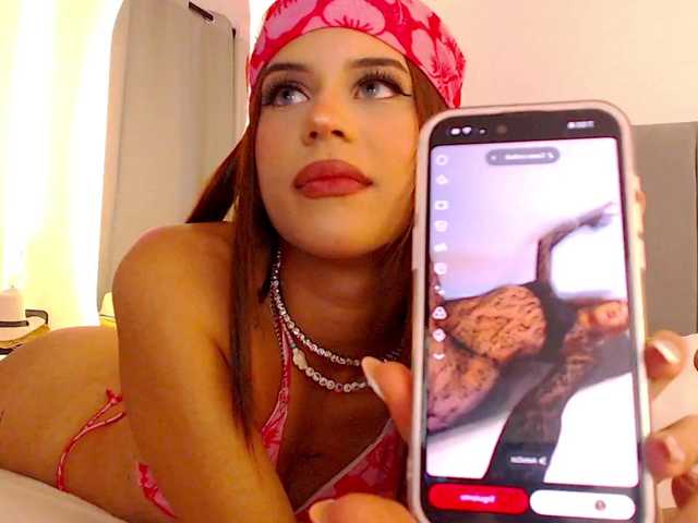lailaatyler live cam on BongaCams