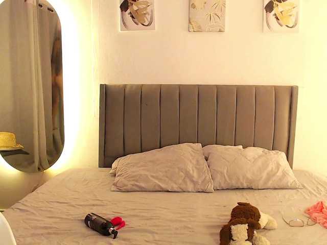 lailaatyler live webcam show