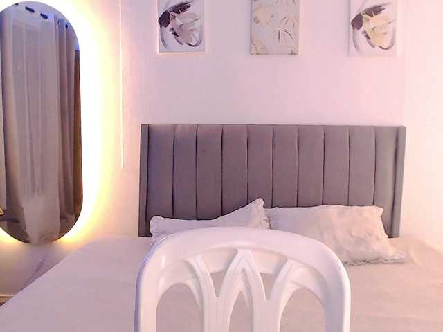 lailaatyler live cam on BongaCams
