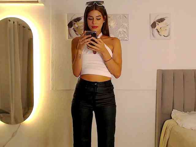 lailaatyler webcam