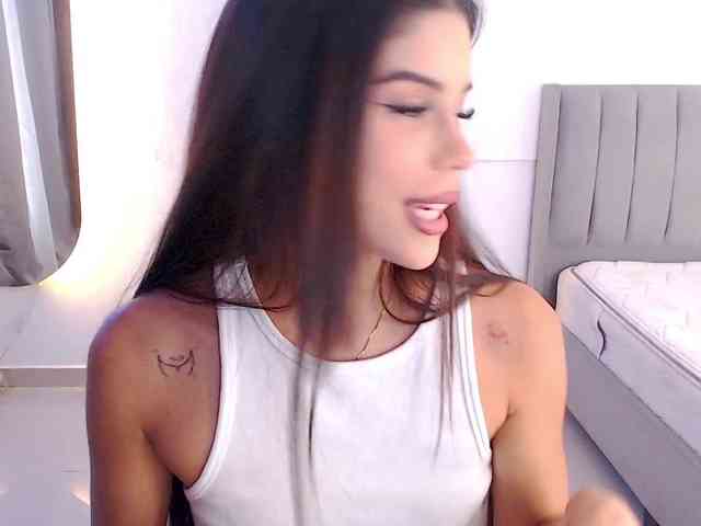 lailaatyler webcam