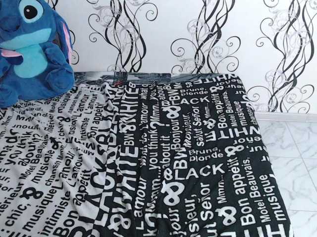 RoyAngela's BongaCams show and profile