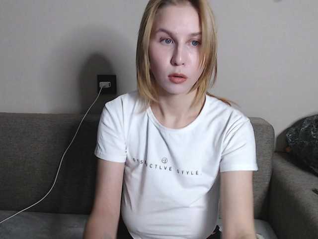 RoyAngela live cam on BongaCams