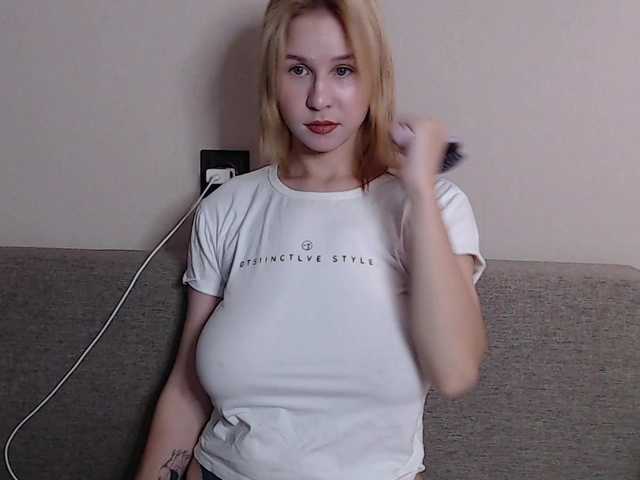 RoyAngela live cam on BongaCams
