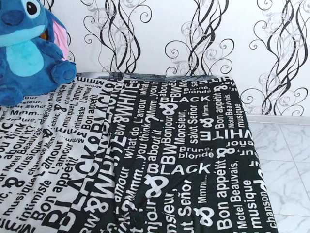 RoyAngela's BongaCams show and profile