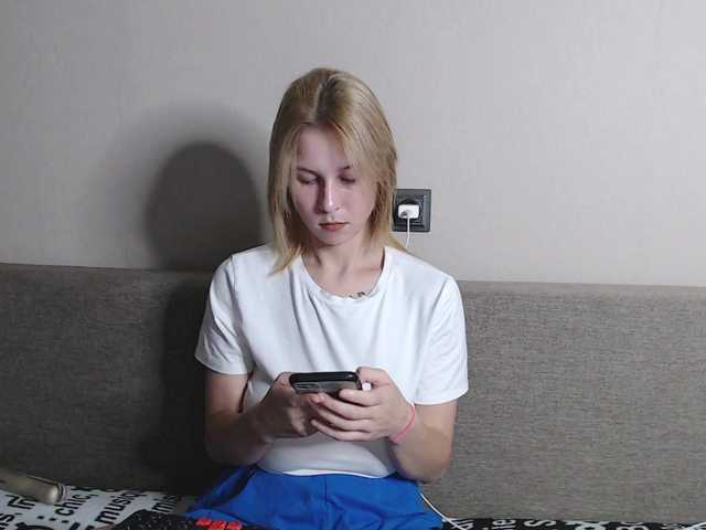 RoyAngela live cam on BongaCams