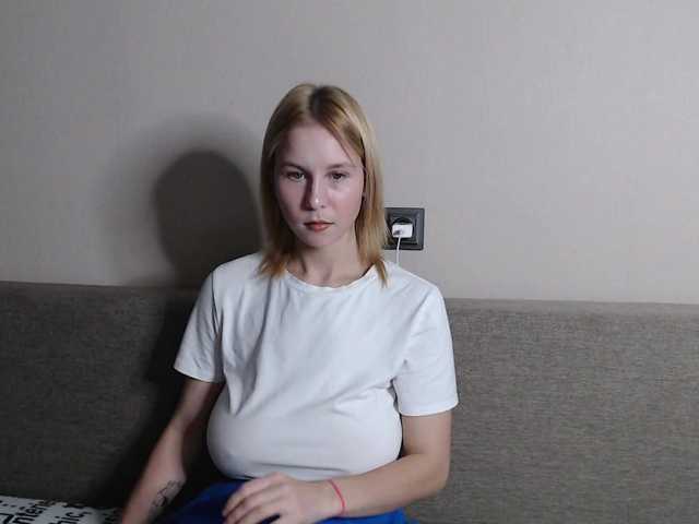 RoyAngela live cam on BongaCams