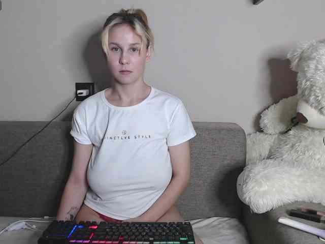 RoyAngela webcam