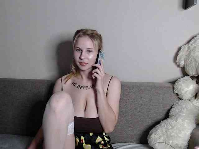 RoyAngela webcam