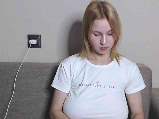 RoyAngela webcam