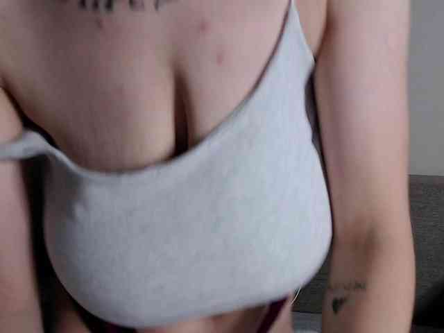 RoyAngela webcam