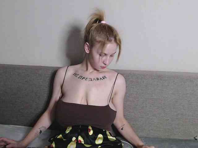 RoyAngela webcam