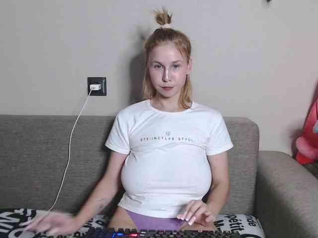 RoyAngela webcam
