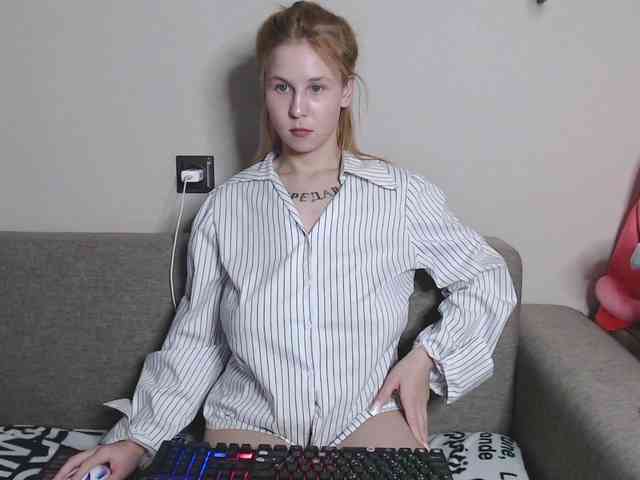 RoyAngela webcam