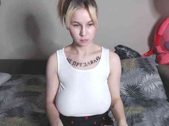 RoyAngela webcam