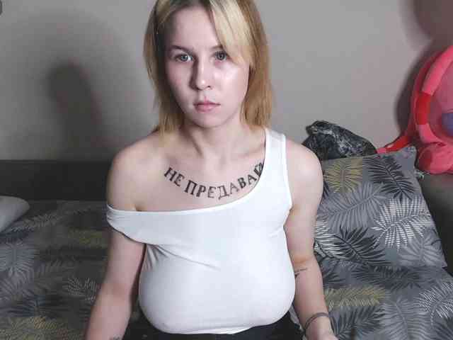 RoyAngela webcam