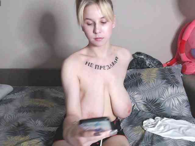 RoyAngela webcam