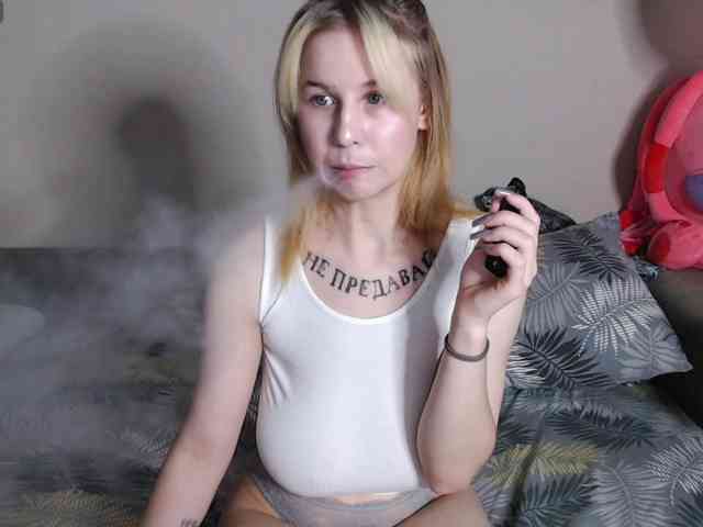 RoyAngela webcam