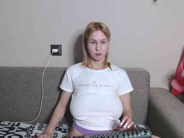 RoyAngela - Girl 
