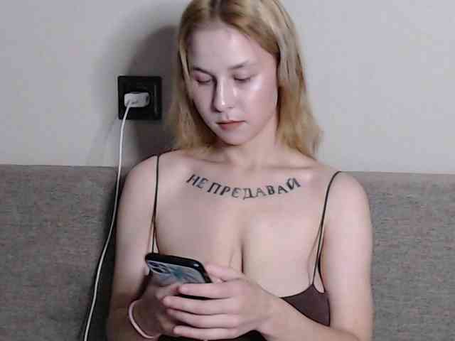 RoyAngela webcam