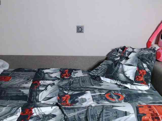 RoyAngela webcam