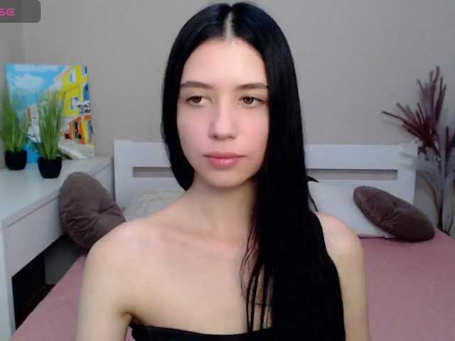 LindaSei, en vivo ahora en BongaCams