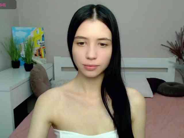 Модель: LindaSei