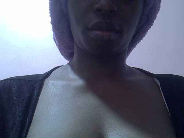 HotVibeQueen