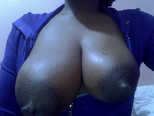 HotVibeQueen