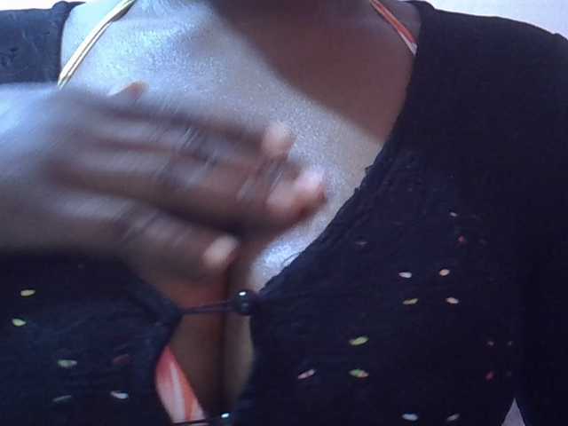 HotVibeQueen