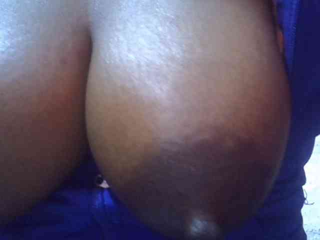 HotVibeQueen webcam