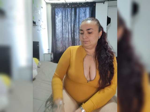 Jelog live cam on BongaCams