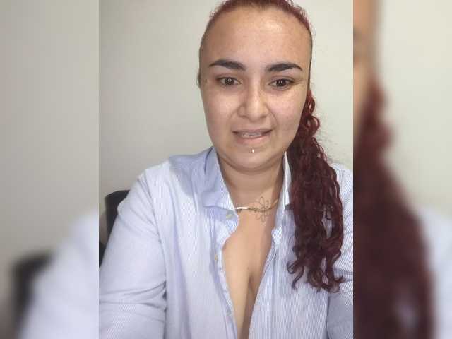 Jelog live cam on BongaCams