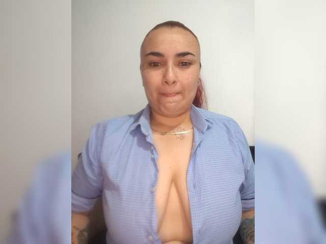Jelog live cam on BongaCams