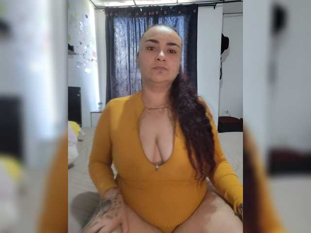 Jelog live cam on BongaCams